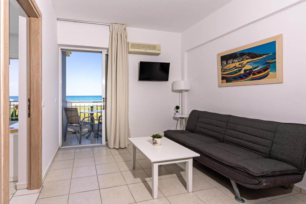 Azure Seaside Apts Magnisía Dış mekan fotoğraf